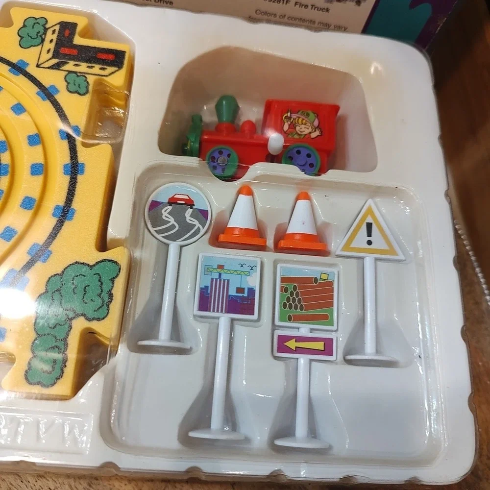 SMALL WORLD TOYS PUZZLE‎ Wind Up VEHICLE SET SERIES TRAIN SET 9281T 13 PIECES